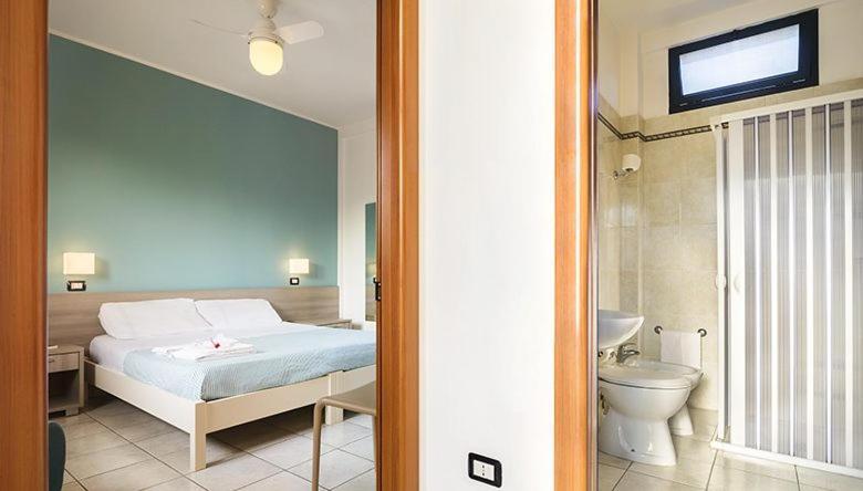 Hotel dei Bizantini&Villaggio Campo dei Messapi San Pietro in Bevagna Esterno foto